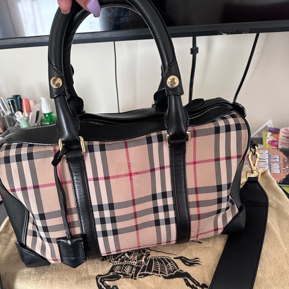 Designer handbag - Picture 1 of 9